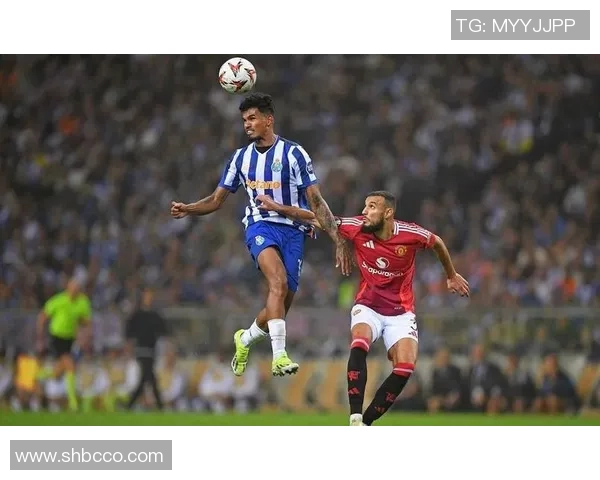 欧联杯波尔图大胜里昂6比2补时进球点燃全场激情