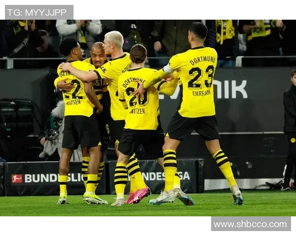 德甲精彩对决多特蒙德与皇马战成平局神扑瞬间震撼全场十大进球回顾