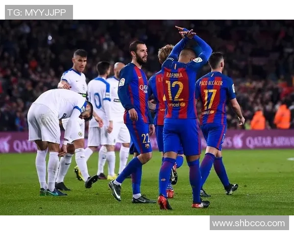 国王杯决战巴萨狂胜曼联6-2战术解析与精彩瞬间回顾